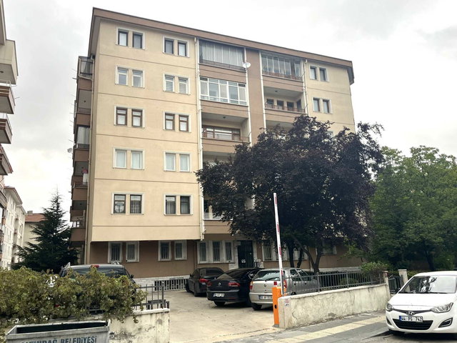 ALTINDAĞ ZÜBEYDE HANIM’DA DIŞKAPI METRO YAKINI | YENİLENMİŞ 3+1