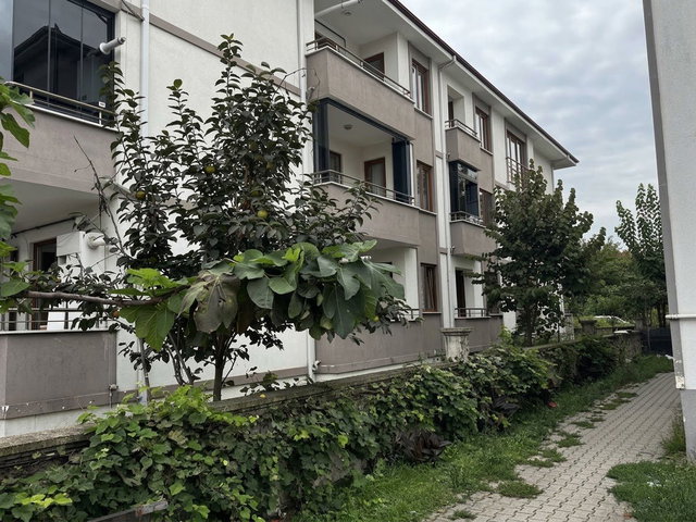 REMAX ERENLER'DE OKUL YANI HOBI BAHÇELI FERAH
2+1 SATILIK DAIRE