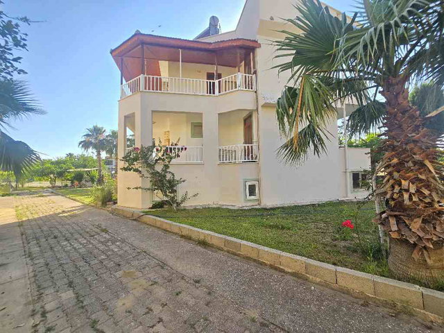MANAVGAT KIZILAGAÇ BÖLGESİNDE SATILIK TRİPLEX YAZLIK VİLLA