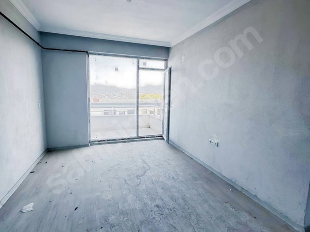 REMAX SERDIVAN KEMALPASA'DA GENIS 2+1
TAMAMLAT-KIRALA FIRSATI!