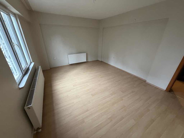 DARICA’DA BAHÇE KATI 2+1 | 80 M² NET | BALKONLU | DOĞALGAZ KOMBİLİ