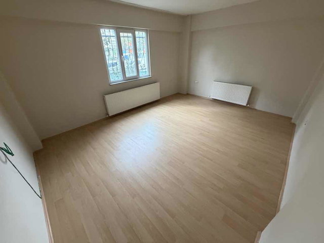 DARICA’DA BAHÇE KATI 2+1 | 80 M² NET | BALKONLU | DOĞALGAZ KOMBİLİ