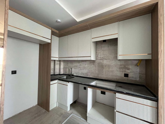 REMAX RİNA'DAN HAVUZLU SİTE İÇERİSİNDE 1+1