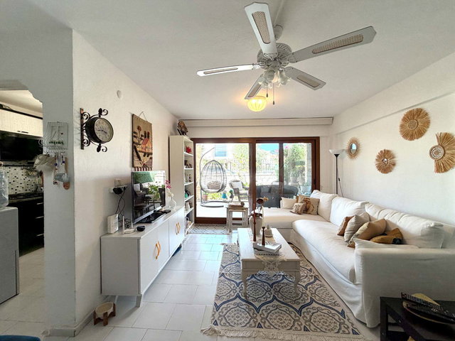 ALAÇATI’DA MERKEZI YAŞAMI VE  HUZURU BIR ARADA SUNAN 3+1 VILLA