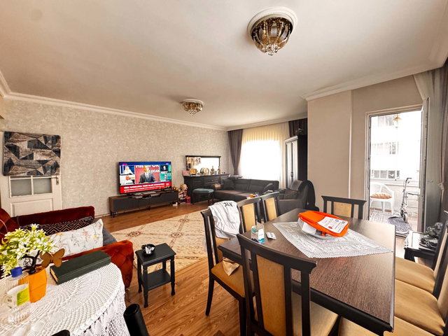 METROBÜSE YAKIN SİTE İÇERİSNDE SATILIK 3+1 DAİRE