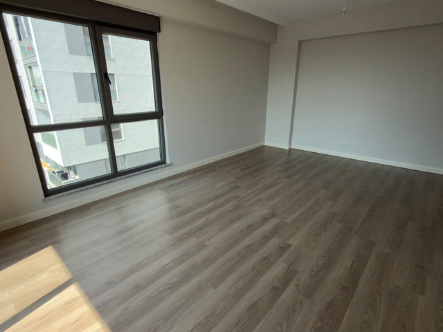 ANTALYA KEPEZ’DE SURYAPI 2+1 EBEVEYN BANYOLU KİRALIK DAİRE