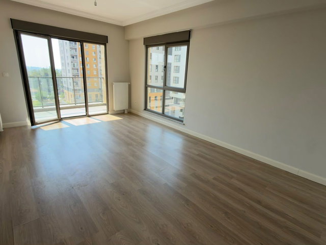 ANTALYA KEPEZ’DE SURYAPI 2+1 EBEVEYN BANYOLU KİRALIK DAİRE