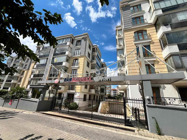 RE/MAX LANDTAN ALI PAŞA MAHALLESINDE SATILIK 3+1 DAIRE