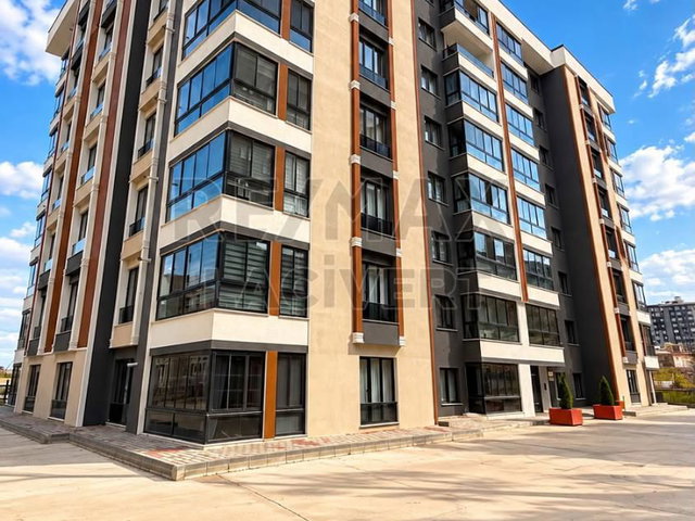 RE/MAX LACIVERT'TEN ALTINSARAY VADIPARK'TA LÜKS SATILIK4+1 DAIRE