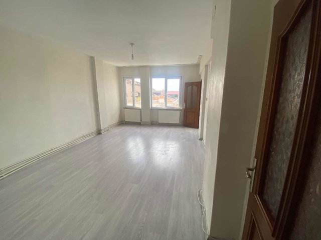 KANARYA MAHALLESI'NDE FIRSAT 2+1 DAIRE (4. KAT, 100M²)
