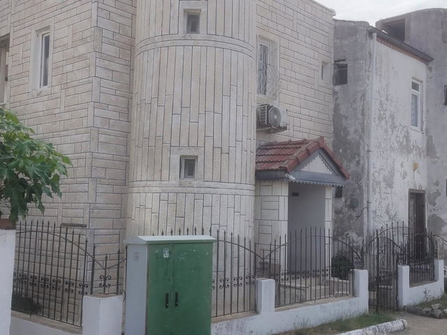 SIDE KUMKÖY AKDENIZ TATIL SITESI’NDE TAŞ MIMARILI, BAHÇELI & TERASLI İKIZ VILLA
