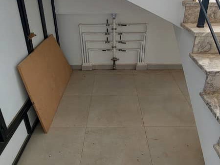 GİRNE ESENTEPE MERKEZ’DE SIFIR EŞYALI 1+1 KİRALIK DAİRE | BALKONLU, KLİMALI
