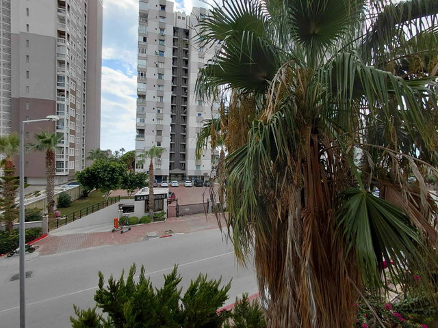 FENER MAH. TERRACITY YAKINI DENIZE 100 MT GENIŞ 2+1 KİRALIK DAİRE