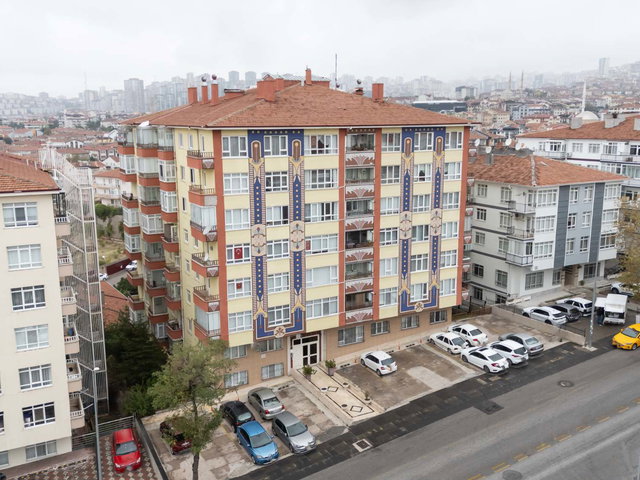 ETLİK ADNAN YÜKSEL CD. ÜZERİNDE BAĞIMSIZ SALON SATILIK 3+1 DAİRE
