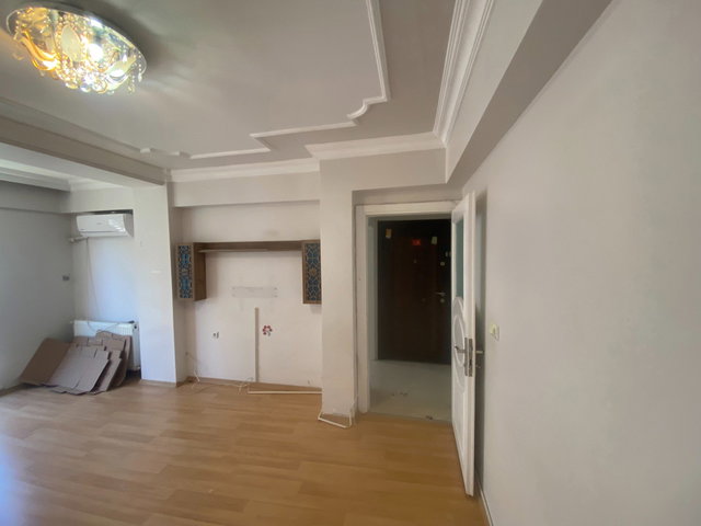 GÜLTEPE'DE METROBÜSE YAKIN, KIRALIK 2+1 DAIRE (80M²)