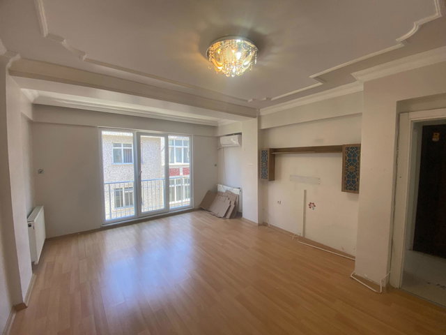 GÜLTEPE'DE METROBÜSE YAKIN, KIRALIK 2+1 DAIRE (80M²)