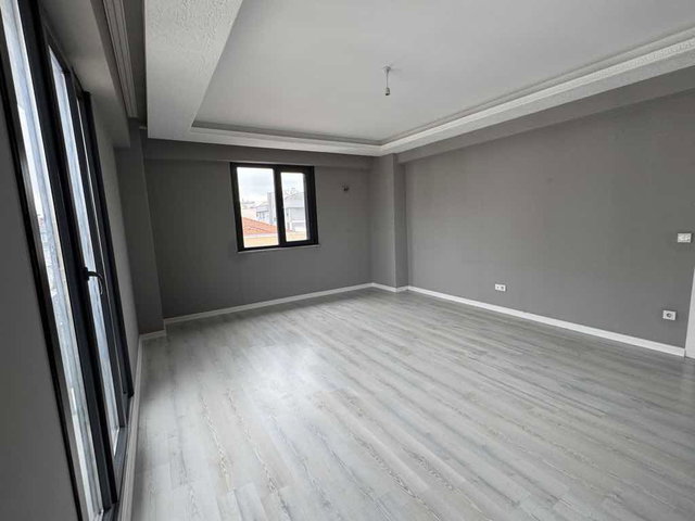 TUZLA YAYLADA YENİ BİNADA 3+2 DUBLEKS BOŞ SATILIK DAİRE