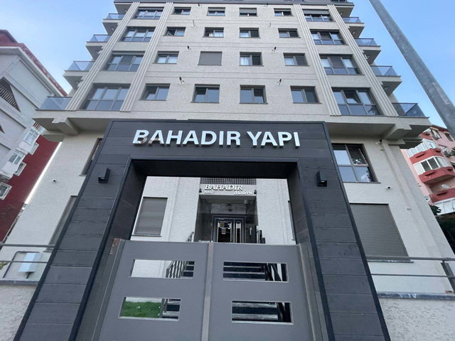 ALTAYÇEŞME SIFIR ARAKAT KAPALI MUTFAKLI AÇIK KAPALIOTOPARKLI 2+1