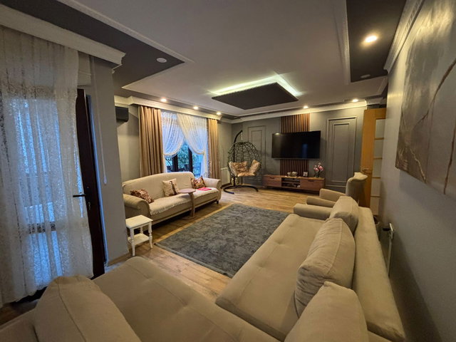 YALOVA MERKEZDE SATILIK GENİŞ 5+1 TRİBLEKS DAİRE