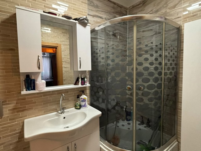YALOVA MERKEZDE SATILIK GENİŞ 5+1 TRİBLEKS DAİRE