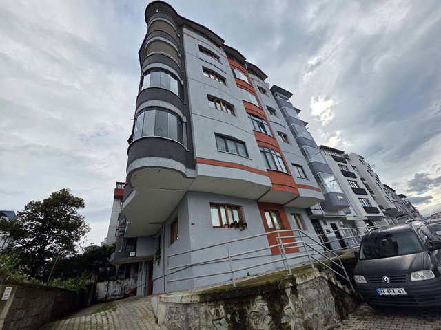 2 NOLU ERDOĞDU YOL ÜZERİNDE GENİŞ 3+1 DAİRE (KİRALIK)