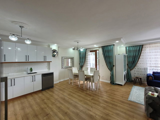 SİLİVRİ ORTAKÖY SATILIK 5+1 VİLLA