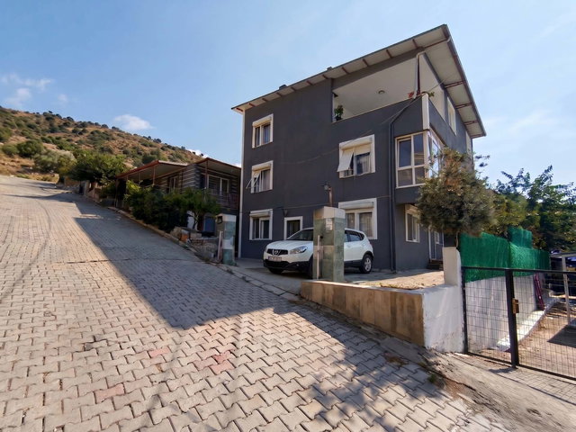 YELKI’DE BAHÇE KATI GIRIŞLI, BAHÇE KULLANIMLI VE BAĞIMSIZ KATTA TEK 3+1