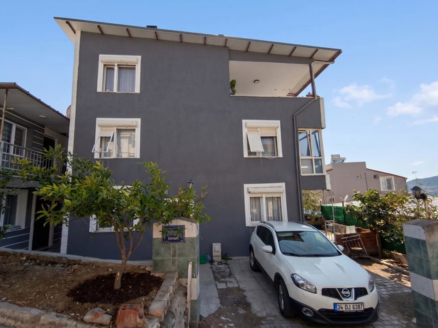 YELKI’DE BAHÇE KATI GIRIŞLI, BAHÇE KULLANIMLI VE BAĞIMSIZ KATTA TEK 3+1