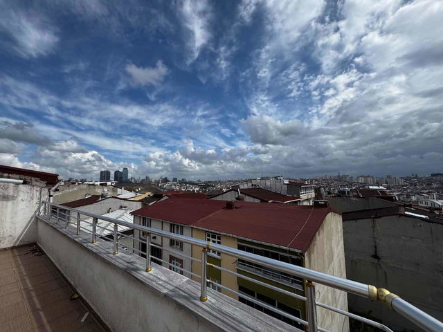 ESENYURT OSMANGAZİ’DE 6+2 GENİŞ METRAJLI, 3 CEPHELİ, BALKONLU SATILIK DAİRE
