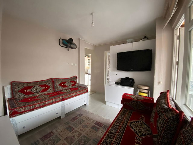 FATIH ZEYREKDE | SON KAT | 1+1 | 50 M² ÖZEL TERAS KULLANIMLI |