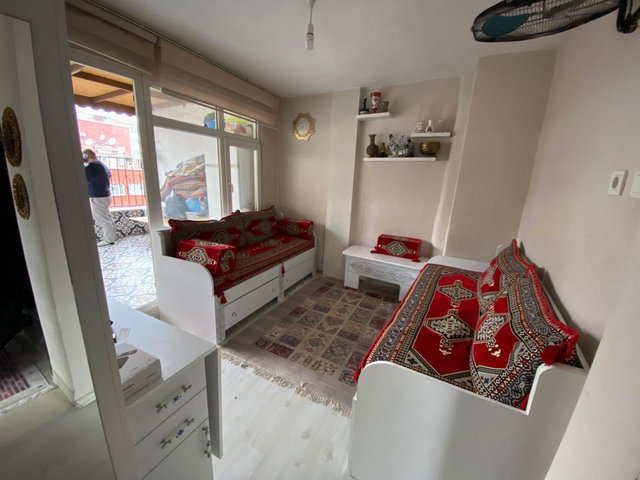 FATIH ZEYREKDE | SON KAT | 1+1 | 50 M² ÖZEL TERAS KULLANIMLI |