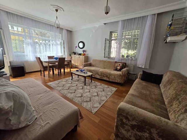 BEYLİKDÜZÜ ONUR SİTESİ 3+1 YÜKSEK GİRİŞ SİTE İÇİ ARAKAT FIRSAT SATILIK DAİRE