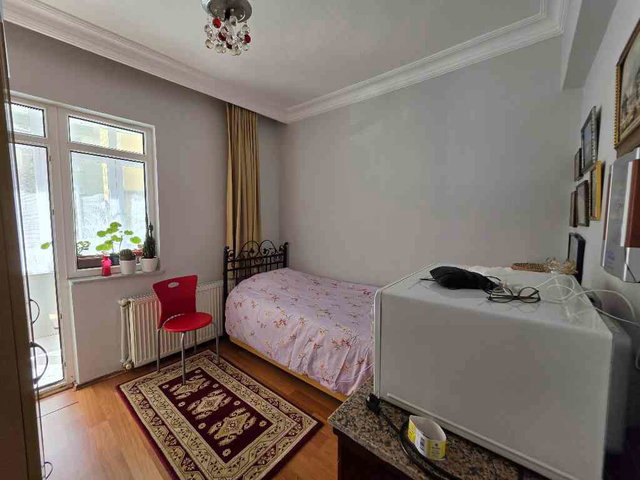 BEYLİKDÜZÜ ONUR SİTESİ 3+1 YÜKSEK GİRİŞ SİTE İÇİ ARAKAT FIRSAT SATILIK DAİRE