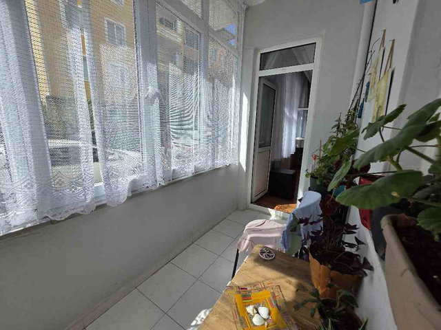 BEYLİKDÜZÜ ONUR SİTESİ 3+1 YÜKSEK GİRİŞ SİTE İÇİ ARAKAT FIRSAT SATILIK DAİRE