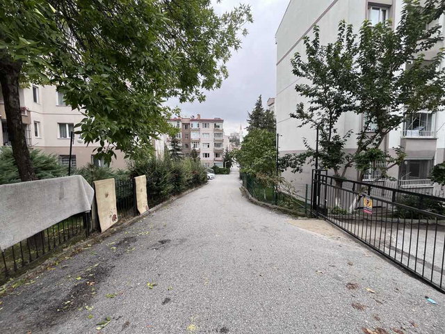 ÇAKIRLAR’DA BOTANİK METRO DİBİNDE SİTE İÇİNDE  3+1 FERAH, BALKONLU, BOŞ KİRALIK DAİRE