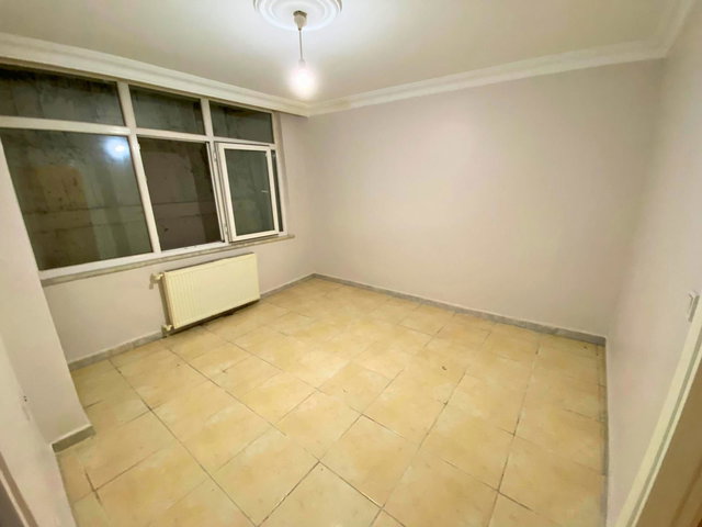 MİMAR SİNAN CADDESİNDE SATILIK 1+1 KOMBİLİ MERKEZİ KONUM