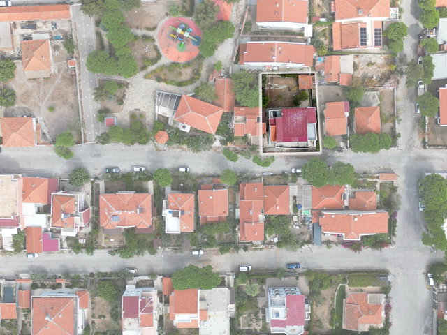 ÇANDARLI ADA MAHALLESİ'NDE 2 TAPULU,5 DAİRELİ SATILIK