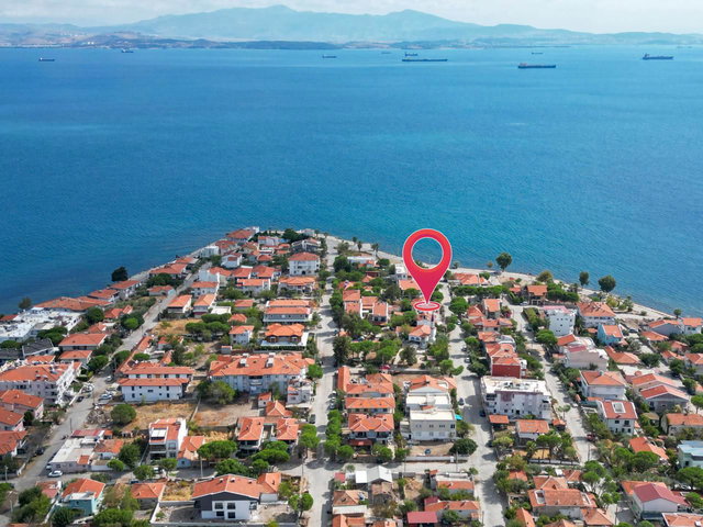 ÇANDARLI ADA MAHALLESİ'NDE 2 TAPULU,5 DAİRELİ SATILIK