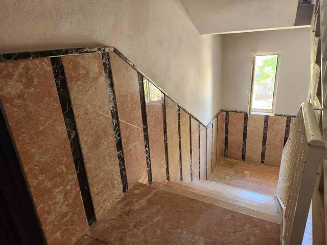 REMAX DEN CUMHURİYET MAHALLESİ ÖZEL SİTELER DE3+1 ARAKAT SATILIK