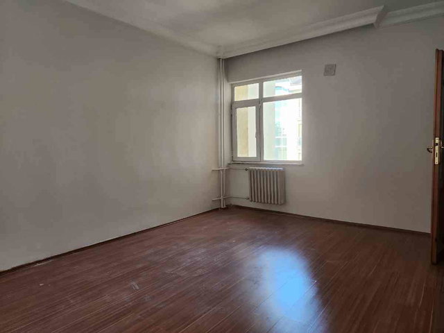 REMAX DEN CUMHURİYET MAHALLESİ ÖZEL SİTELER DE3+1 ARAKAT SATILIK