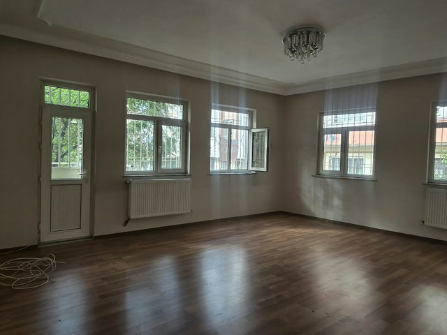 KOYUNOĞLU MAHALLESİ'NDE 3+1 KİRALIK DAİRE