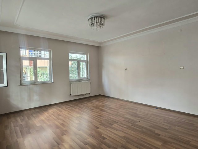 KOYUNOĞLU MAHALLESİ'NDE 3+1 KİRALIK DAİRE