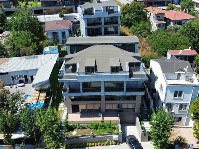 FİRÜZKÖY'DE GÖL MANZARALI ASANSÖRLÜ,OTOPARKLI,HAVUZLU VİLLA
