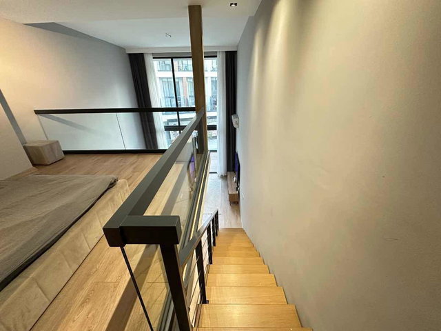 İN MARİ SİTESİ TERASLI VE DENİZ MANZARALI BÜYÜK TİP 1+1 LOFT DAİRE