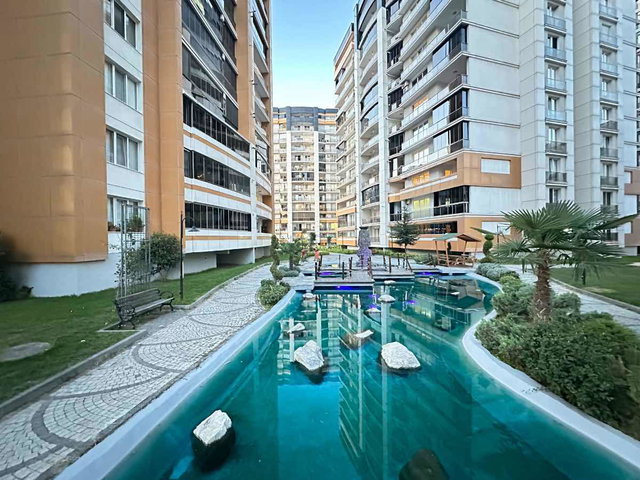 PALMİYE KONAKLARI DENİZ MANZARALI GENİŞ FERAH MASRAFSIZ 3+1 ARA KAT DAİRE