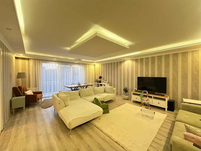 PALMİYE KONAKLARI DENİZ MANZARALI GENİŞ FERAH MASRAFSIZ 3+1 ARA KAT DAİRE