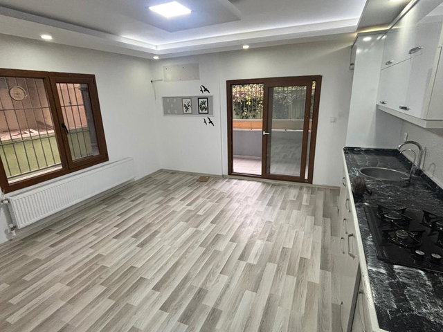 ALİAĞA YENİ MAH’DE 3+1 BAHÇE KATI, BALKON, KREDİYE UYGUN