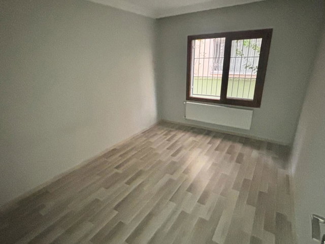 ALİAĞA YENİ MAH’DE 3+1 BAHÇE KATI, BALKON, KREDİYE UYGUN
