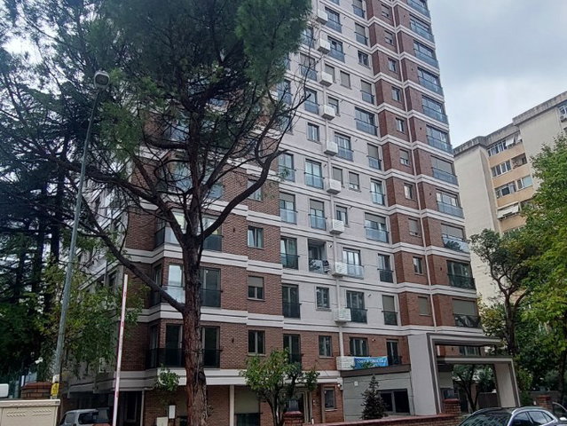 KADIKÖY / GÖZTEPE' DE SIFIR KIRALIK 2+1 DAIRE...