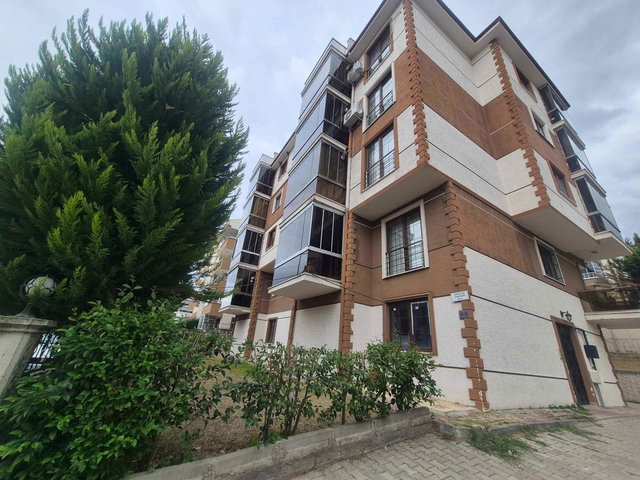 REMAX ADVANTAGE'DEN SATILIK NİLÜFER/DEMİRCİ'DE 3+1 FIRSAT DAİRE
